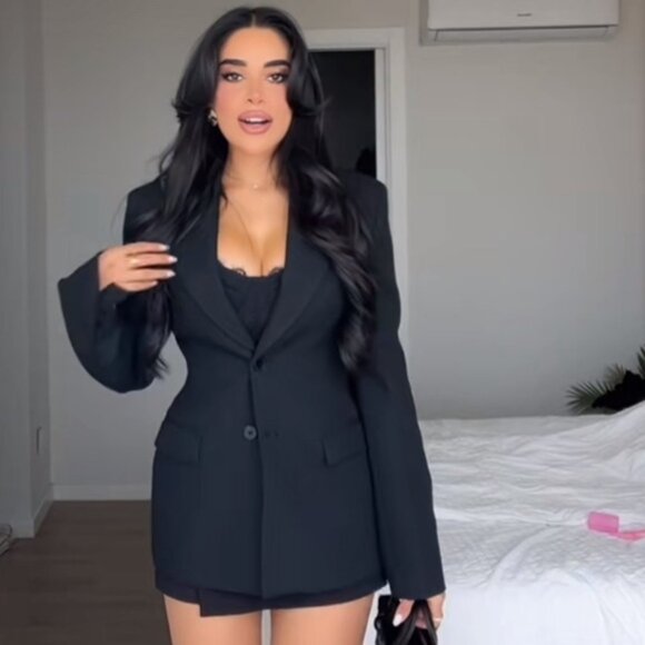 ZARA FITTED BLAZER WITH SHOULDER PADS ZW COLLECTION - Picture 1 of 4